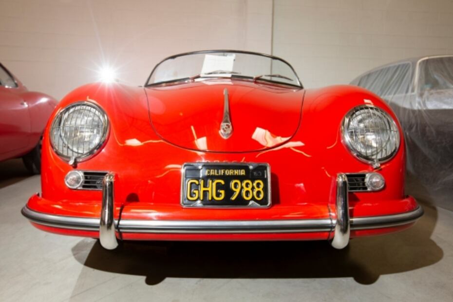 Hombre dona colección de autos valuada en 10 mdd a universidad de California