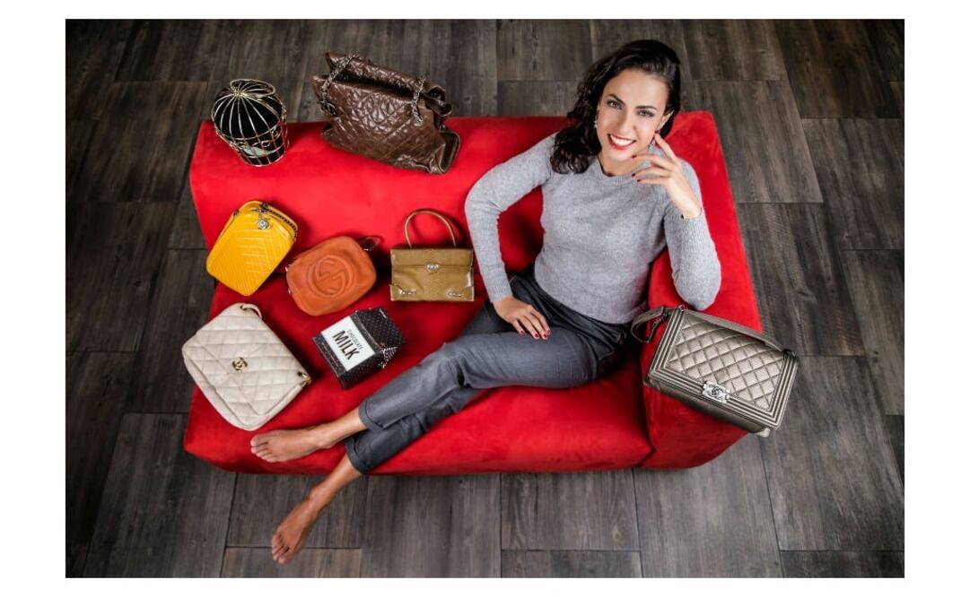 Un vestido floral, una chamarra de piel, un par de pantalones de cuero y accesorios como pañoletas y stilettos en varios colores son sólo algunos de los básicos de Gina Ortega, stylist y columnista de De Última. 