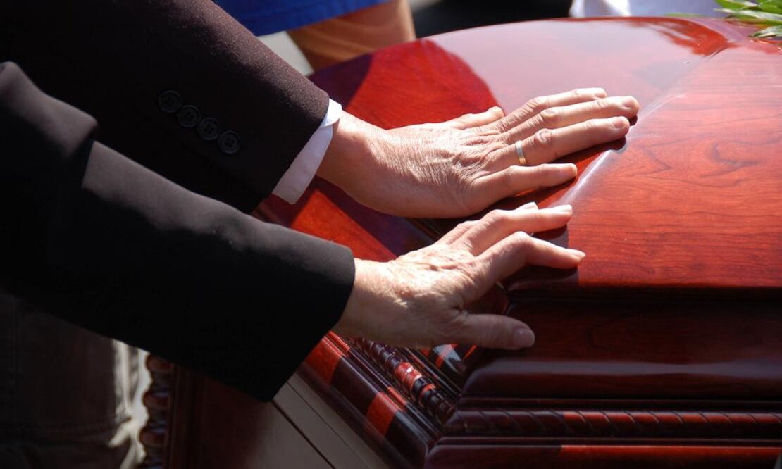 Cómo tramitar la ayuda para gastos funerarios ante el IMSS. Foto: iStock