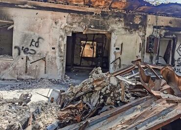 Nir Oz, la barbarie presente tras un año de guerra