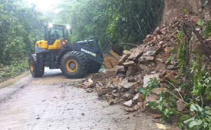Por lluvias, autoridades intensifican operativos en Hidalgo; despliega acciones de retiro de escombros