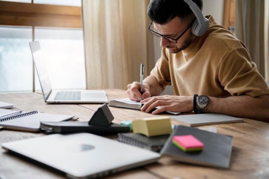 Las claves de Harvard para aprobar parciales y finales. Fuente: Freepik.