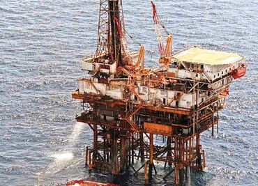 Estiman mejoría en ingresos petroleros