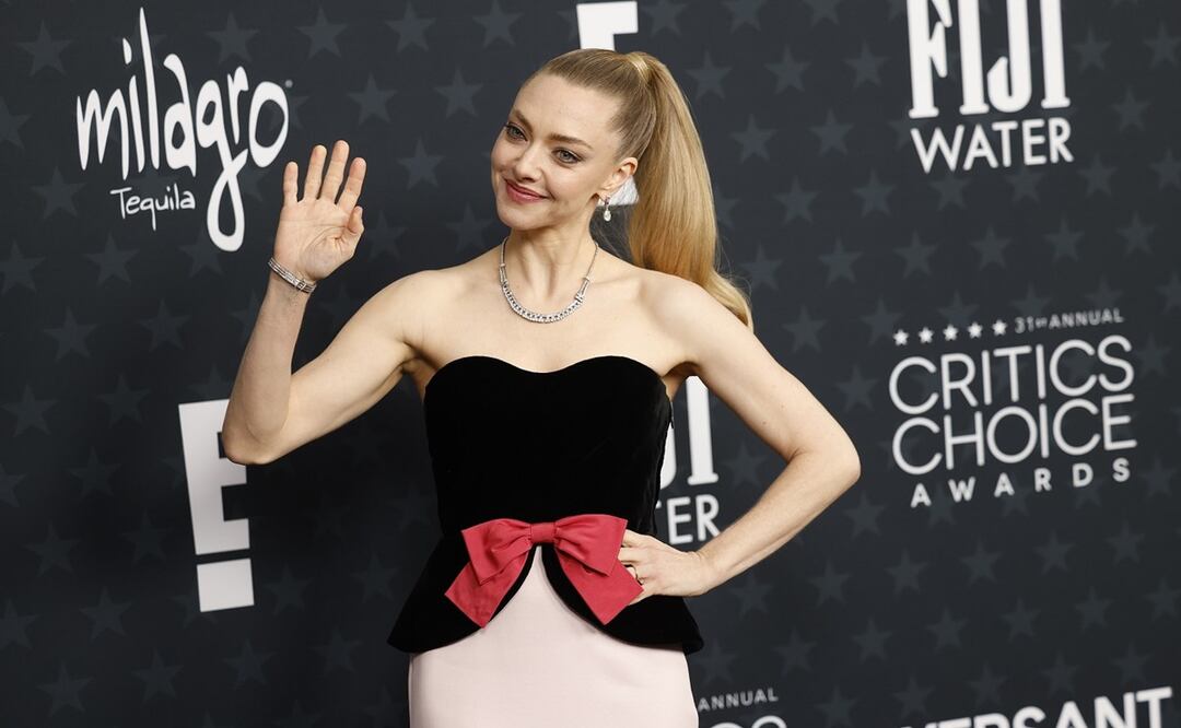 Amanda Seyfried deslumbró en la alfombra roja de los Critics Choice Awards. Foto: EFE