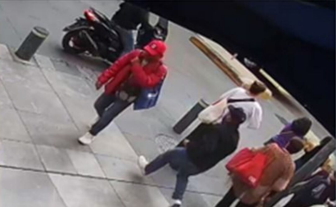 Secretaría de Seguridad registra robo en joyería de la alcaldía Cuauhtémoc; responsables lograron huir.
Foto: Especial.