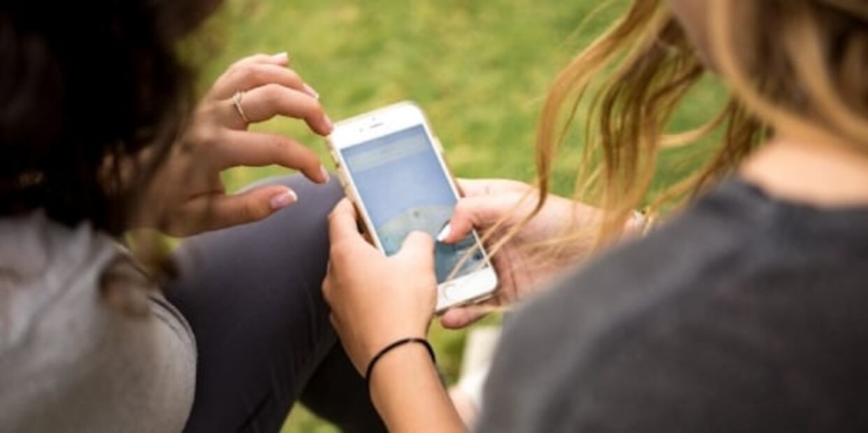 Nuevas generaciones prefieren apps de transporte privado que manejar