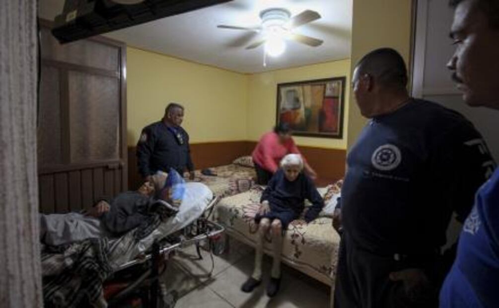 Hospedan a ancianos en hotel por plaga de cucarachas en su asilo de Zacatecas