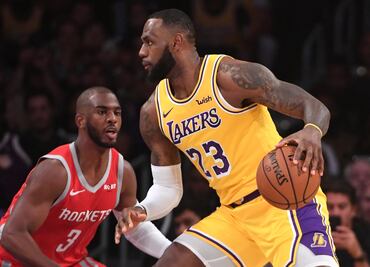 Debut de James en Los Ángeles acaba en pelea