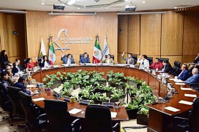 Rechaza IECM a Luege como independiente; Antuñano sí va