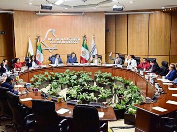 Rechaza IECM a Luege como independiente; Antuñano sí va