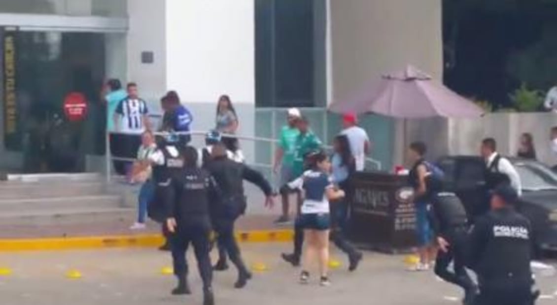 Se arma campal entre aficionados de León y Monterrey