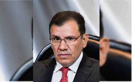 Funcionarios de Hacienda van al Senado