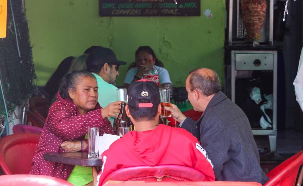 Recorrido por cantina de Garibaldi donde la gente sigue los festejos por noche buena y navidad, 25 de diciembre de 2024. Foto: Axel Sánchez/ EL UNIVERSAL