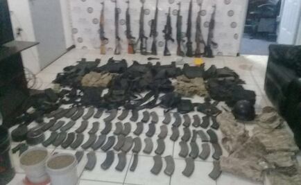Sedena asegura arsenal y equipo táctico militar en Sonora