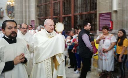 Pide Aguiar Retes a sacerdotes "ser buenos discípulos de Jesús"