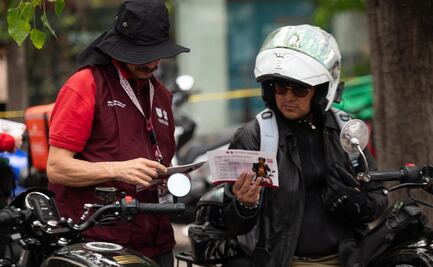 Secretaría del Trabajo de CDMX brinda asesorías a trabajadores de apps digitales; les enseña sobre sus derechos laborales