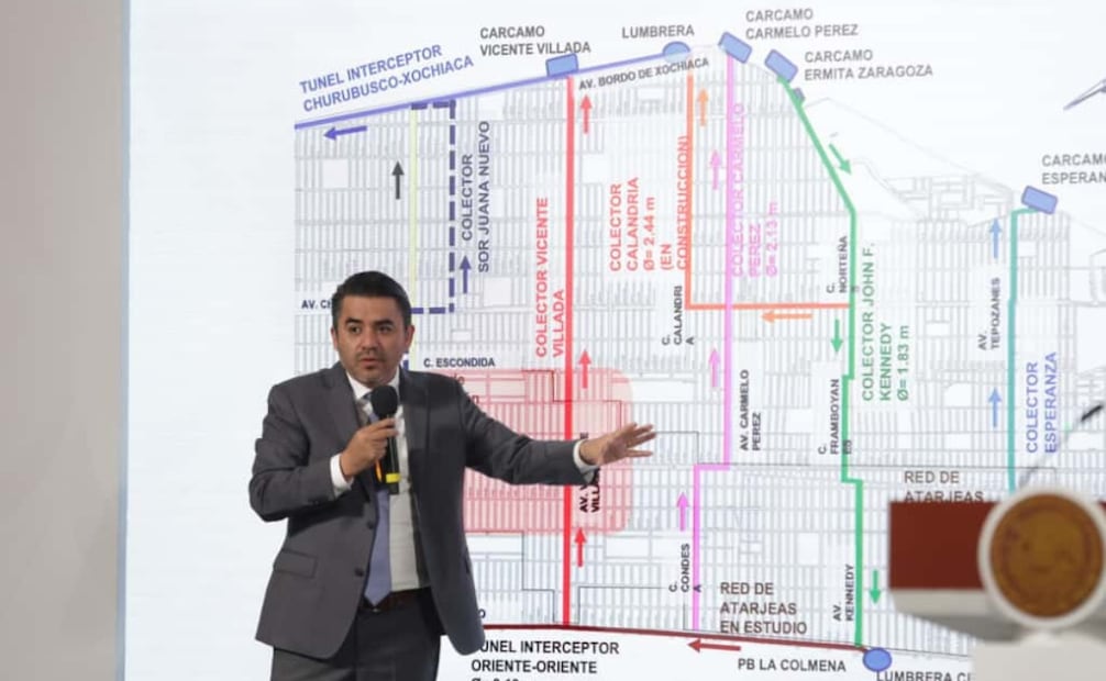 Efraín Morales, titular de la Comisión Nacional del Agua (Conagua), informó de “un gran proyecto” para evitar inundaciones en la alcaldía Iztapalapa y los municipios mexiquenses de Nezahualcóyotl y Los Reyes La Paz. Foto: Carlos Mejía / EL UNIVERSAL