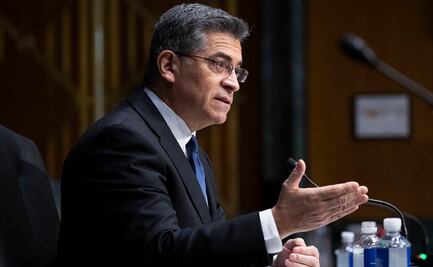 Xavier Becerra se convierte en el primer latino en ser secretario de Salud de EU