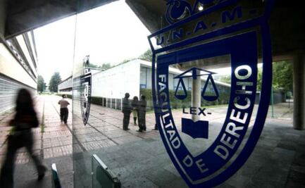 Encapuchados intentan tomar facultad de Derecho de la UNAM