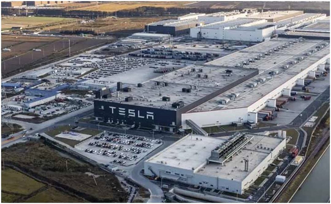 La decisión de Tesla de hacer una pausa a la inversión que hará en Nuevo León se debe a la incertidumbre política. Tesla. Foto: X (@AftermarketIntl)