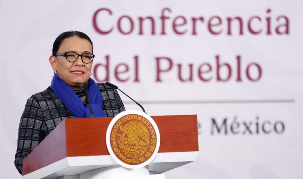 A un mes de haberse presentado el Plan Michoacán por la Paz y la Justicia, tras el asesinato del alcalde Carlos Manzo, la titular de la Secretaría de Gobernación (Segob), Rosa Icela Rodríguez, presentó avances de las Ferias del Bienestar en el estado. Foto: Diego Simón Sánchez/EL UNIVERSAL