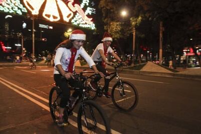 ¿Te animas a ir con un gorrito de Santa? Anuncian paseo nocturno navideño en la CDMX