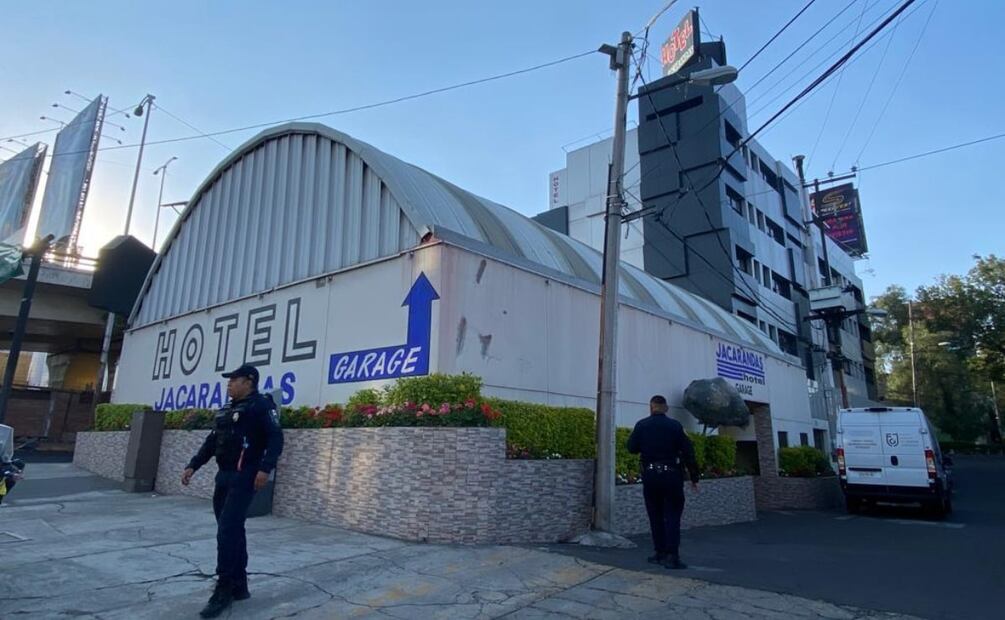 Localizan cadáver de mujer  con signos de violencia en hotel Jacarandas de la CDMX. Foto: Valente Rosas. EL UNIVERSAL