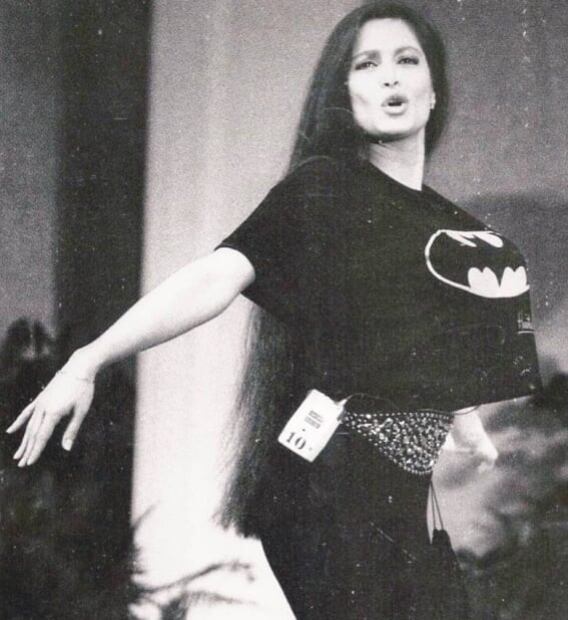 Daniela Romo cumple 63 años, así ha cambiado la cantante de la larga cabellera