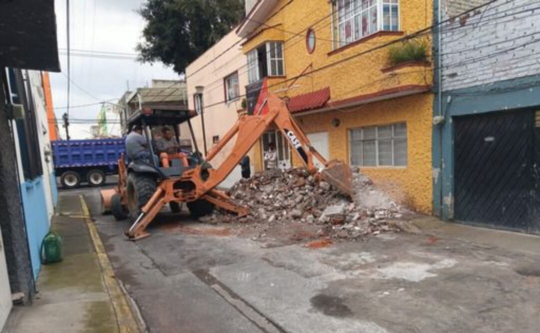Iztacalco realiza protocolo de limpieza en la alcaldía. Foto: Especiales