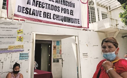 Inicia demolición de casas en el cerro del Chiquihuite