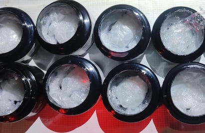 Hallan metanfetamina oculta en botes de gel y juguete didáctico en empresa de paquetería en Culiacán