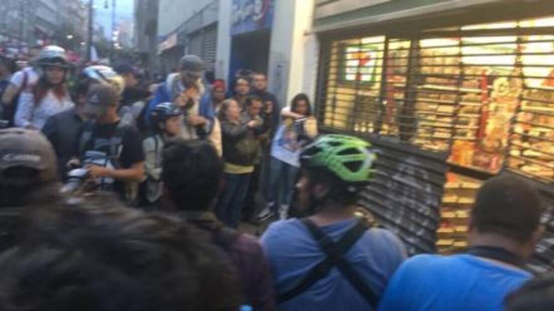 Minuto a minuto de la marcha por 50 años del 2 de octubre