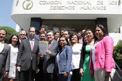 Piden PRD y Morena a la CNDH anular Ley Atenco