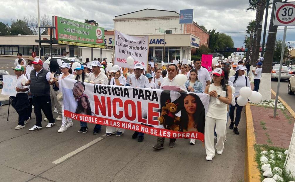 La fiscalía de Durango confirmó este sábado por la mañana fueron detenidos la madre y el cirujano que practicó la operación
Foto: Especial.