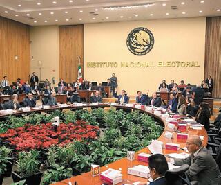 Alista INE 50 mdp para representantes del Legislativo
