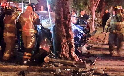 Pareja muere tras chocar contra árbol en Río Churubusco