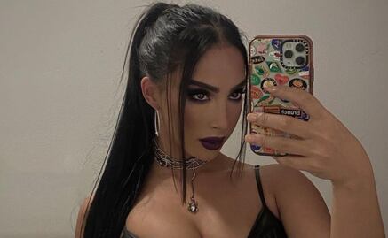 El look dark sexy de María Chacón inspirado en Merlina Addams