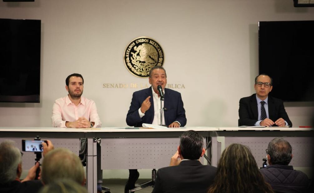 Manlio Fabio Beltrones Rivera, senador de la República. Foto: Especial