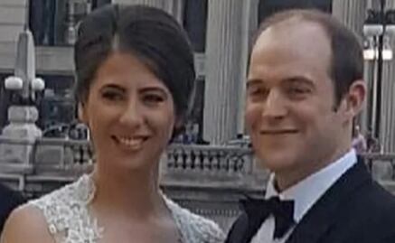 Bebé de 2 años pierde a su padres en tiroteo del 4 de julio; "estaba ensangrentado y solo"