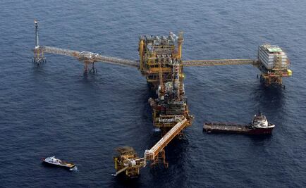 Petróleo cae cerca de los 30 dólares por barril 