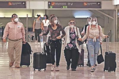 Turistas mexicanos prefieren la automedicación, ¿por qué?