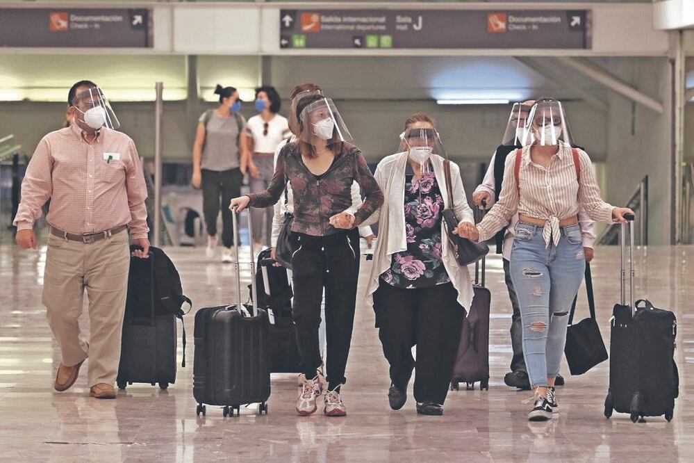 40% del gasto de salud en México es fuera de una póliza de seguro, estima la Organización para la Cooperación y el Desarrollo Económicos (OCDE). | Fotos: Archivo EL UNIVERSAL, cortesía y Pexels