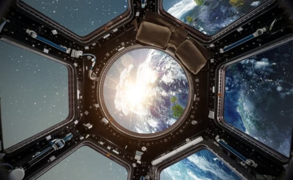 Cómo duermen, comen y viven los astronautas en el espacio