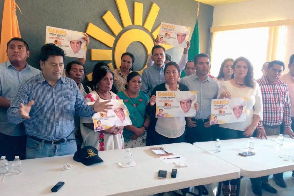 Hay varias líneas de investigación. Los familiares pidieron a la FGE que no descarte ninguna línea de investigación, incluida la política, por el conflicto poselectoral en Cochoapa el Grande (CORTESÍA)