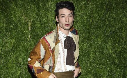 Ezra Miller, actor de "The Flash", es arrestado tras alterar el orden en un bar 