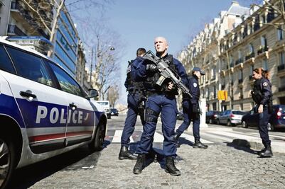 Francia movilizará su red diplomática en América Latina contra el narcotráfico