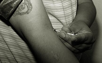 Muertes por sobredosis en EU superaron las 100 mil en un año, dicen autoridades