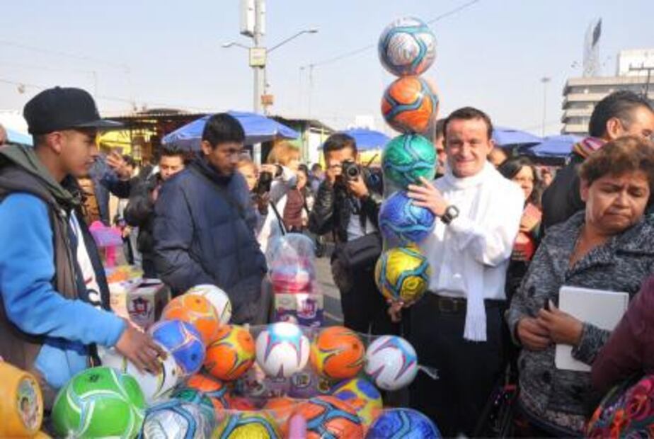 Somos la opción que presenta ideas y no golpes: Arriola 