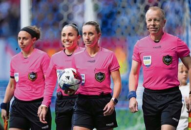 La MLS comenzará su temporada 2024 con árbitros suplentes