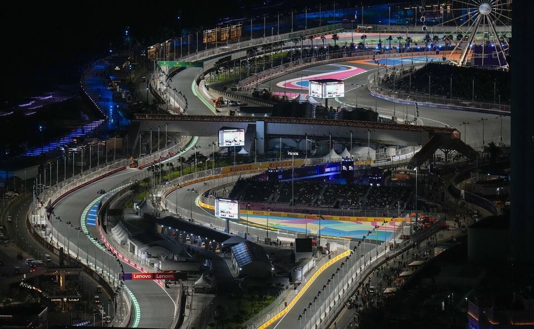 El Jeddah Corniche Circuit listo para la carrera / Foto: AP 
